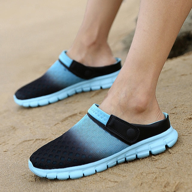 2020 New Mesh Men's Clogs Summer Shoes Men Size 12 Slippers Breathable Non-slip Mules Male Garden Shoes Casual Soft Beach Sandal